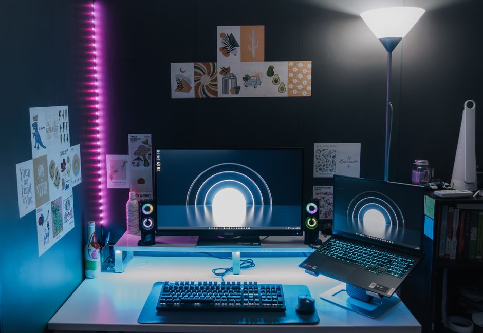 Gaming i razvojna oprema s LED osvjetljenjem